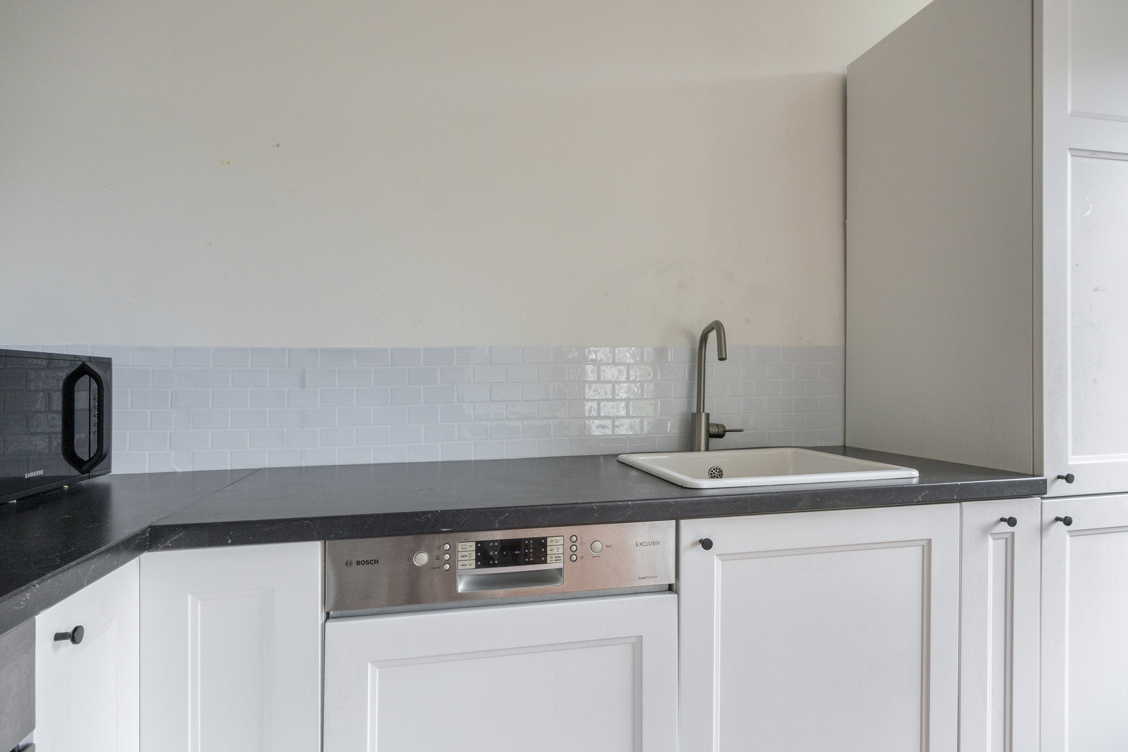 Tussenwoning te koop: Jaagpad 42, Barendrecht