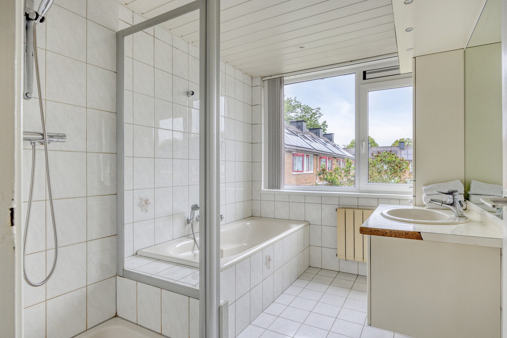 Tussenwoning te koop: Jaagpad 42, Barendrecht