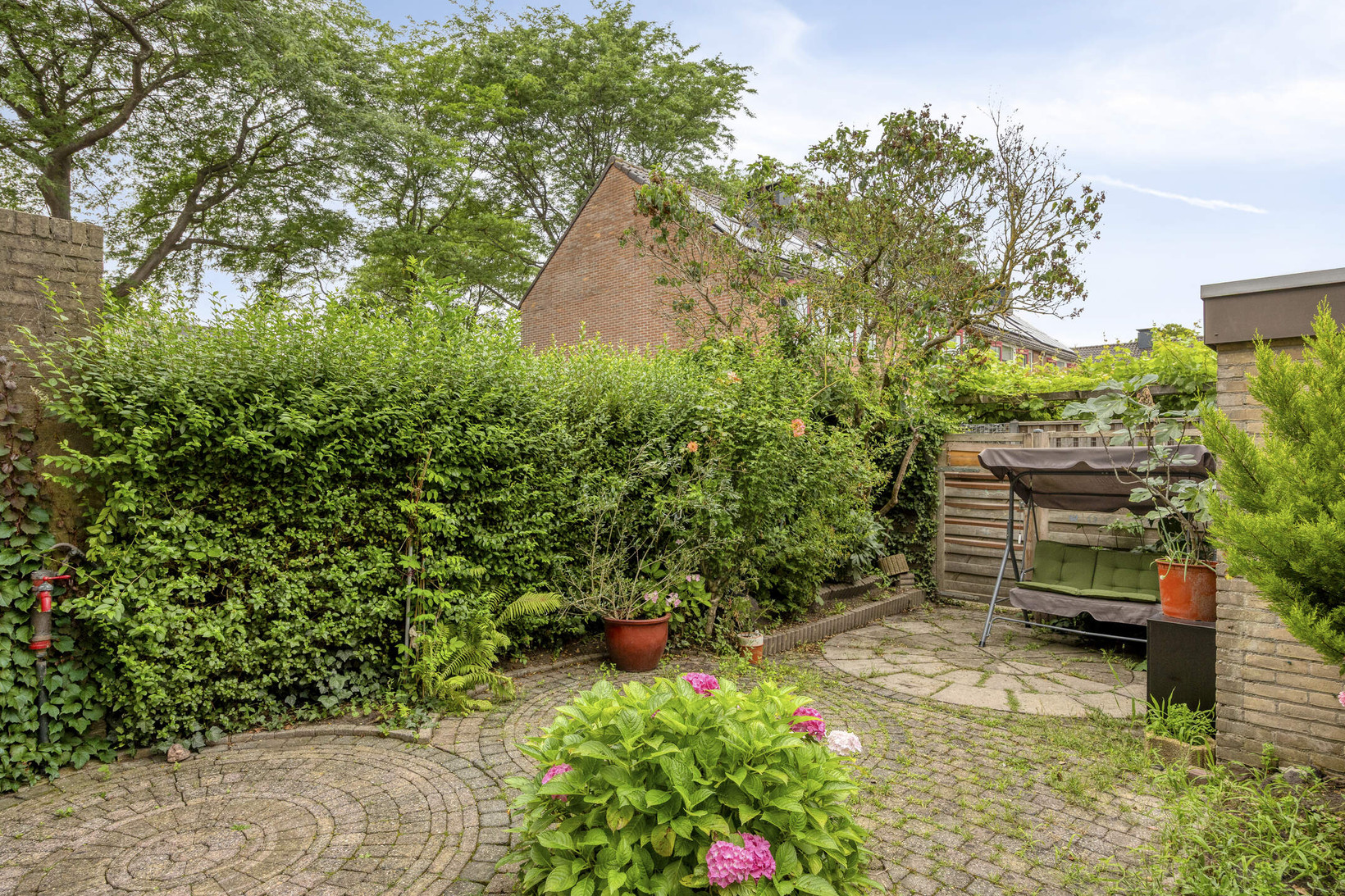 Tussenwoning te koop: Jaagpad 42, Barendrecht