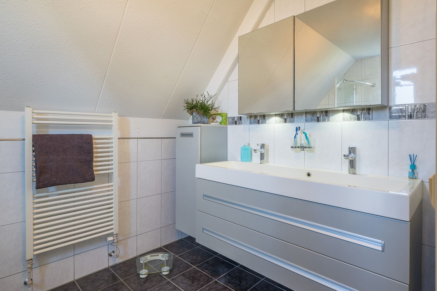 Hoekwoning te koop: Jacoba Pompevliet 67, Barendrecht