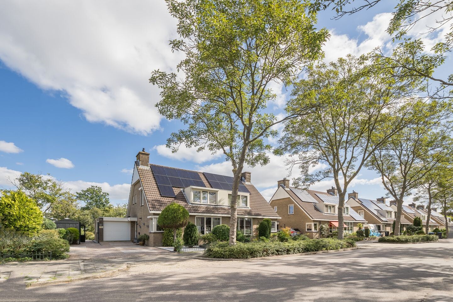 Hoekwoning te koop: Jacoba Pompevliet 67, Barendrecht