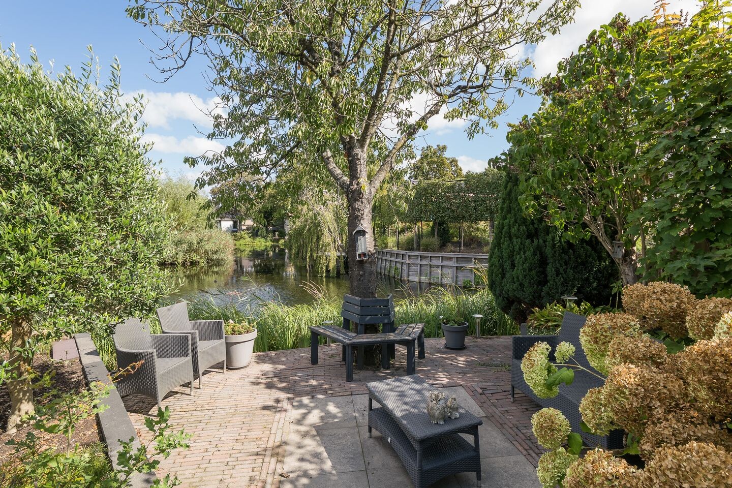 Hoekwoning te koop: Jacoba Pompevliet 67, Barendrecht