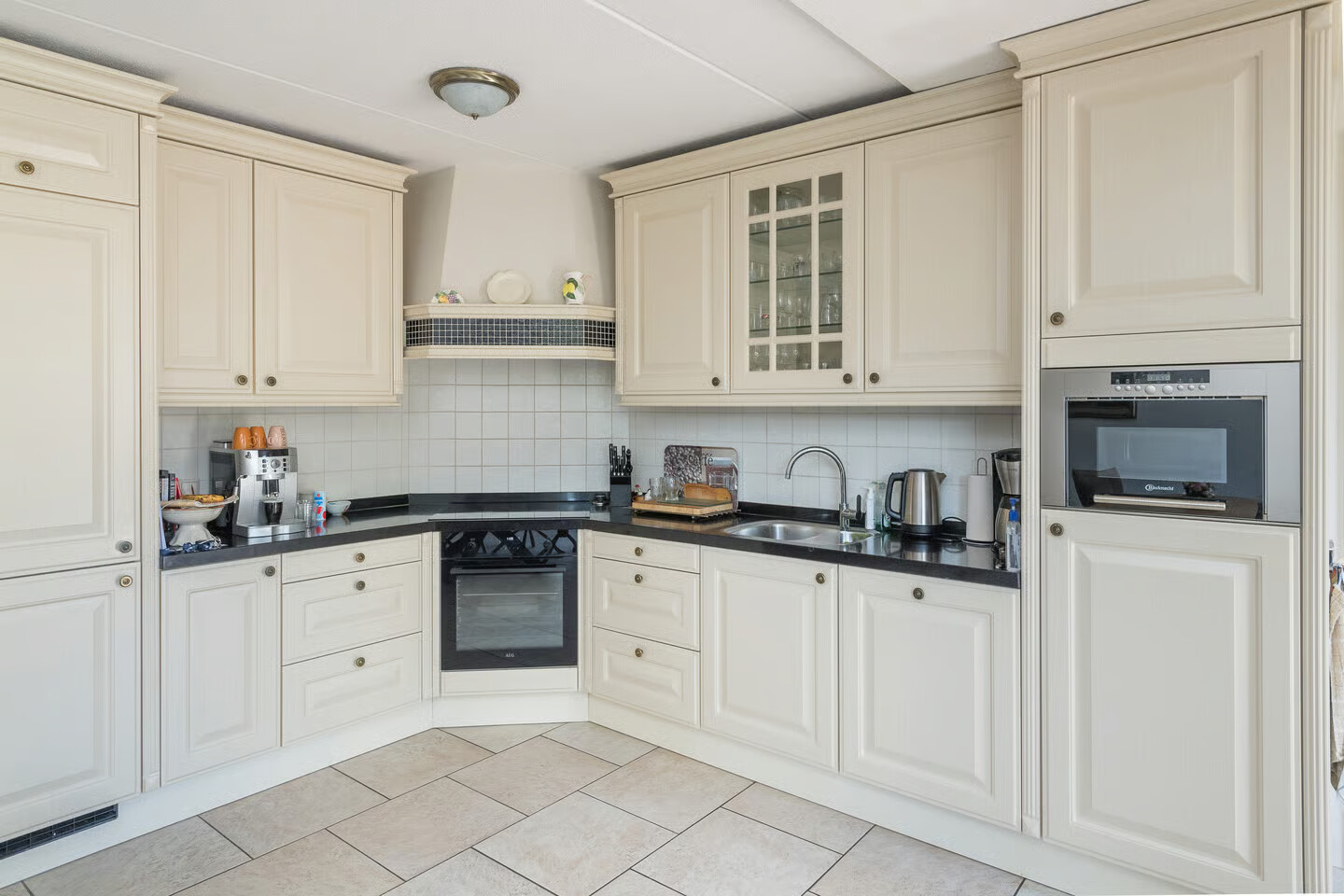 Hoekwoning te koop: Jacoba Pompevliet 67, Barendrecht