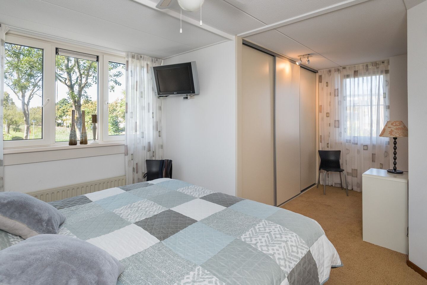 Hoekwoning te koop: Jacoba Pompevliet 67, Barendrecht