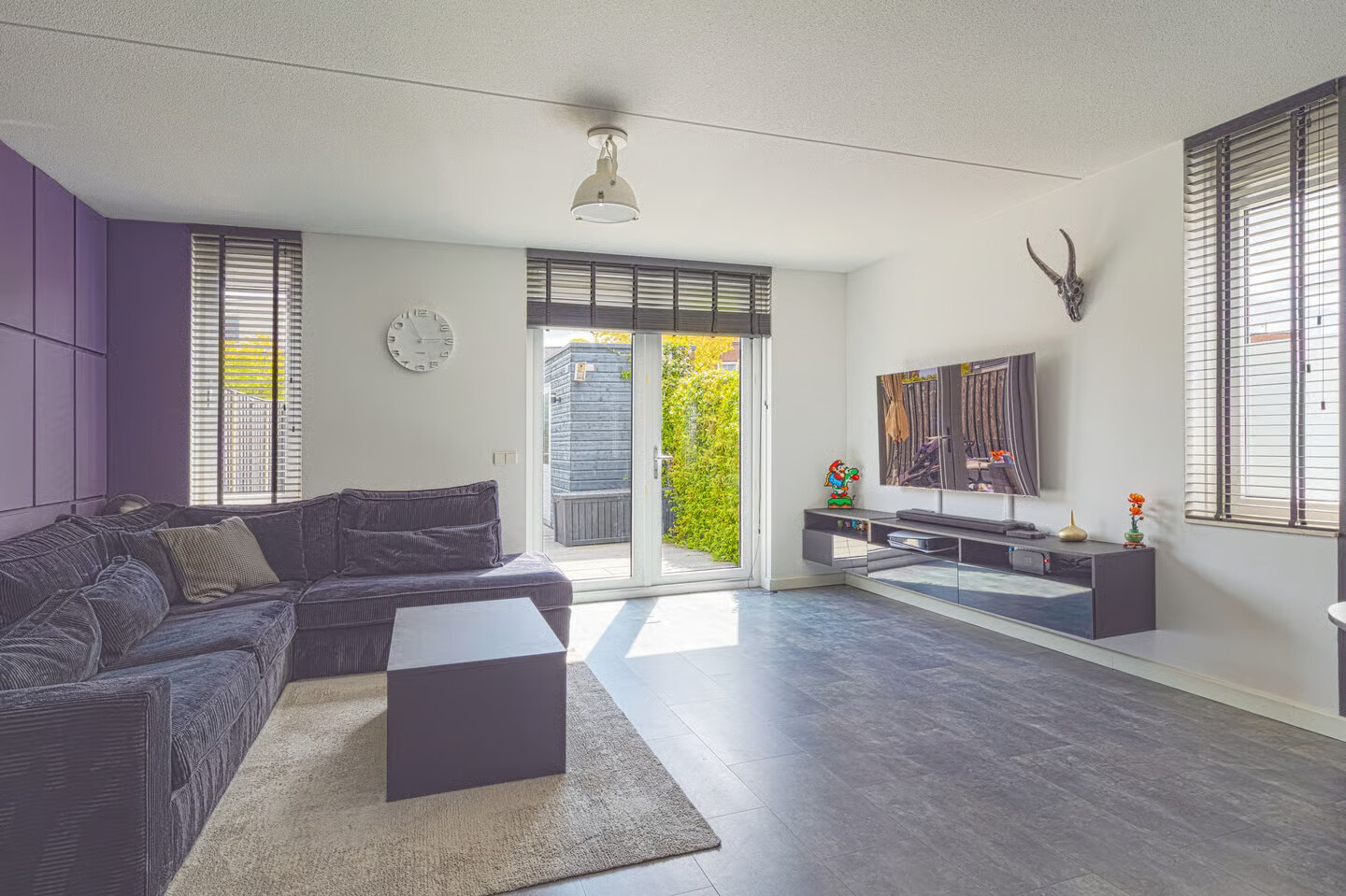 Hoekwoning te koop: Overstapwei 1, Barendrecht