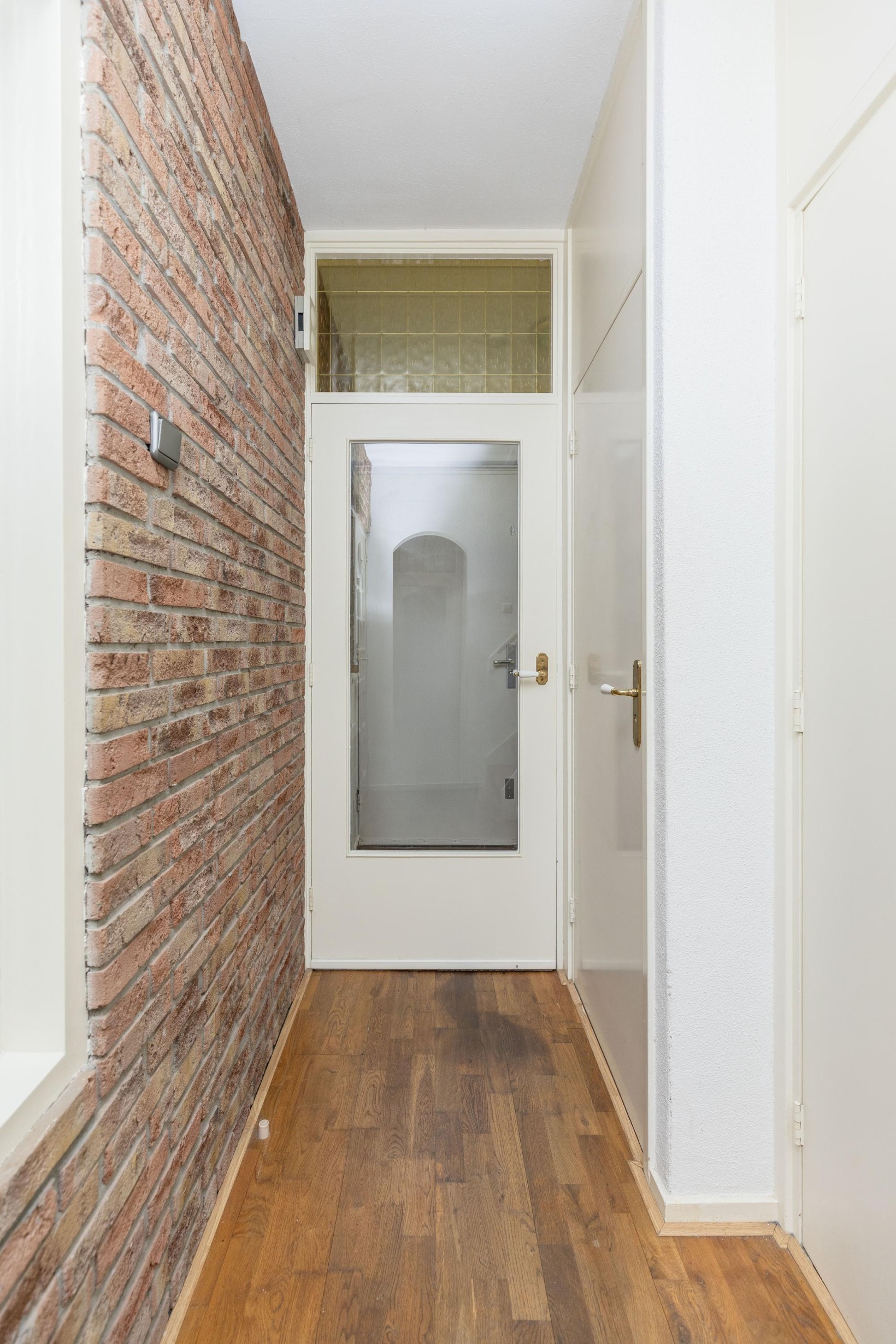 Tussenwoning te koop: Klompenmakerij 21, Barendrecht