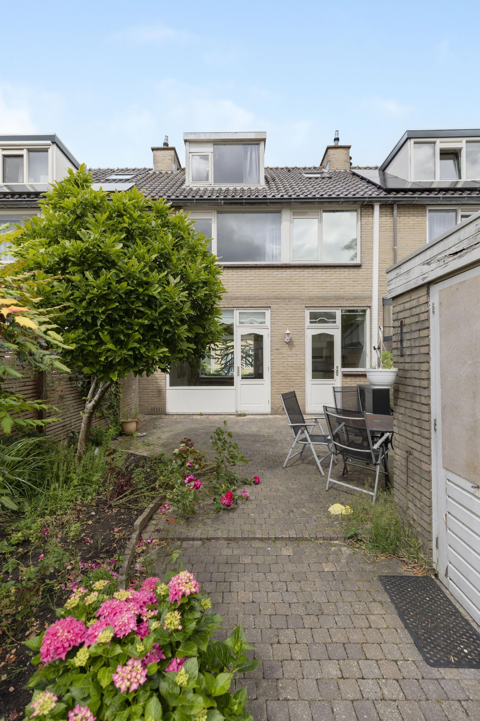 Tussenwoning te koop: Klompenmakerij 21, Barendrecht
