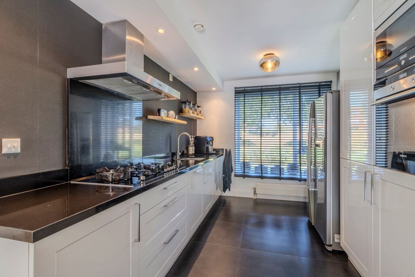 Tussenwoning te koop: Beugkant 11, Barendrecht