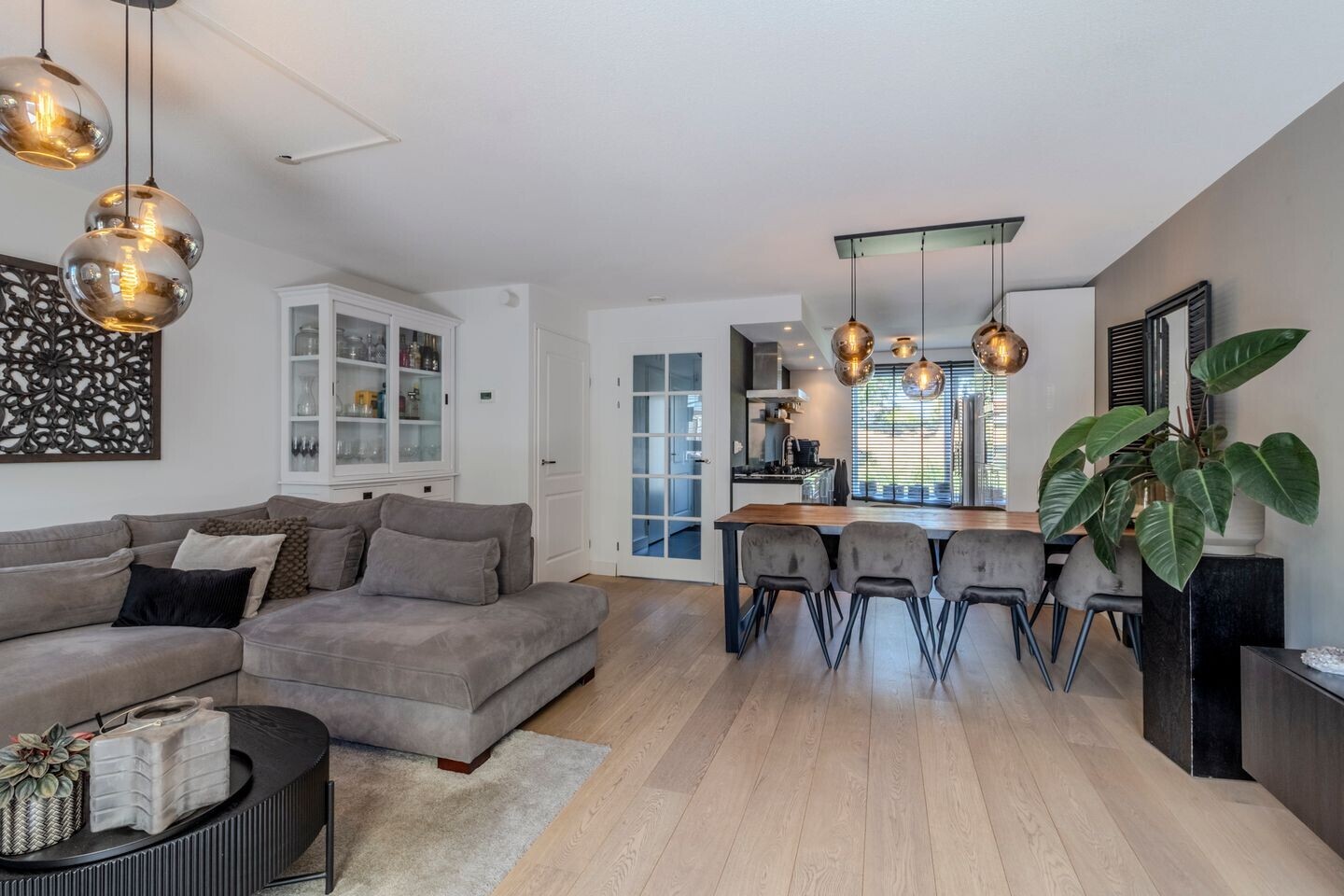 Tussenwoning te koop: Beugkant 11, Barendrecht