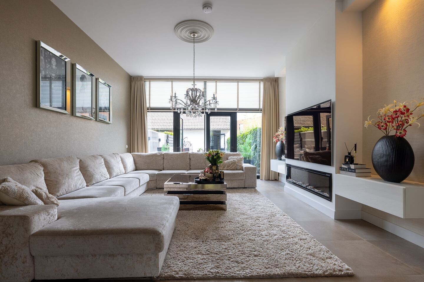Tussenwoning te koop: Avenue Carnisse 199, Barendrecht