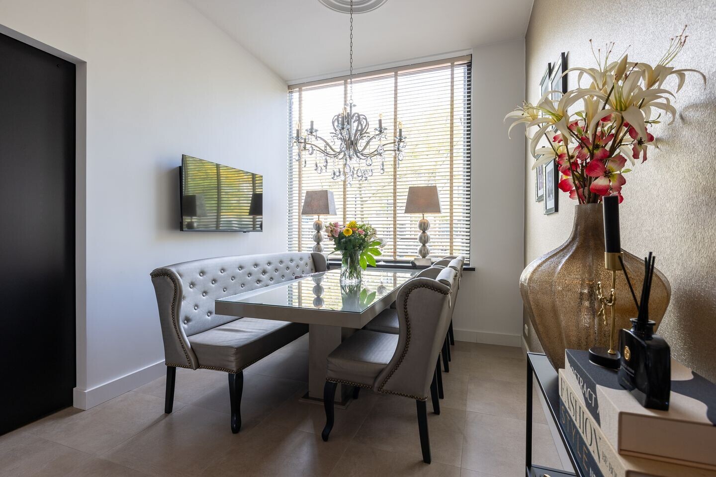 Tussenwoning te koop: Avenue Carnisse 199, Barendrecht