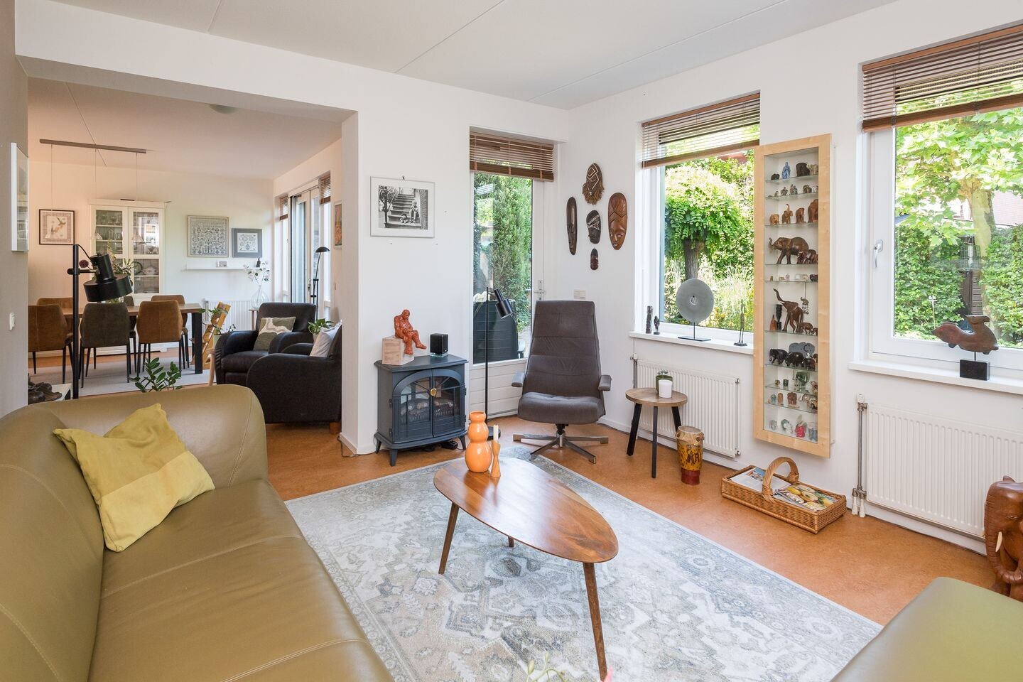 Tussenwoning te koop: Vrijenburglaan 75, Barendrecht