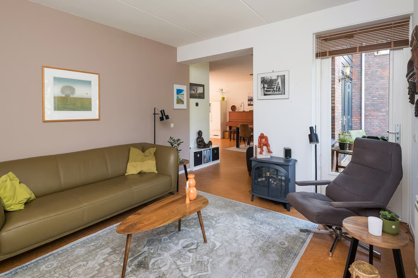 Tussenwoning te koop: Vrijenburglaan 75, Barendrecht