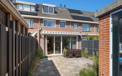 Rozenhout 36