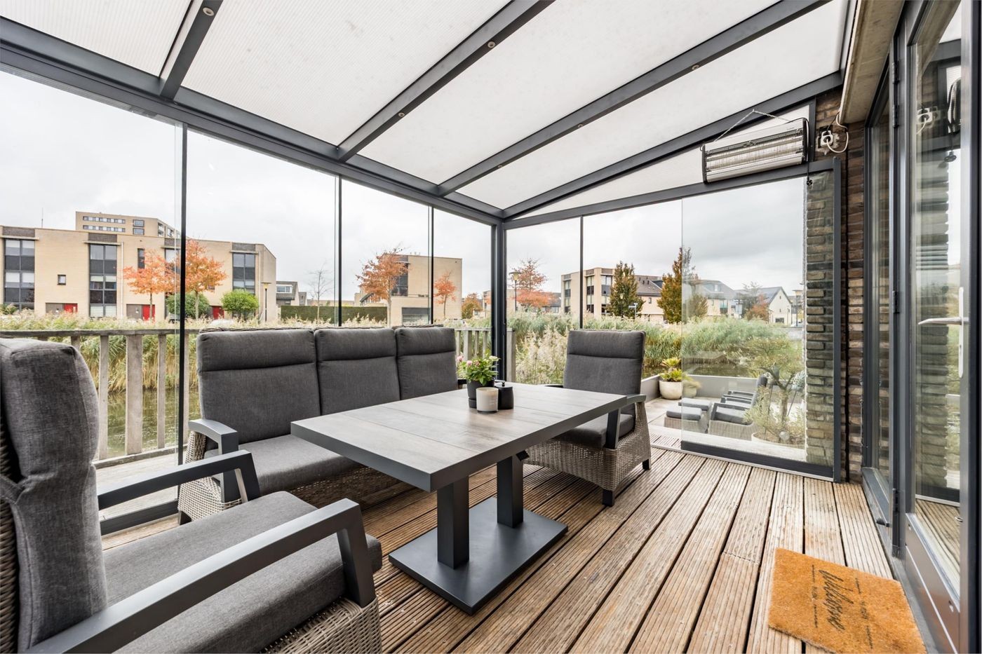 Appartement te koop: Olijfhout 19, Barendrecht