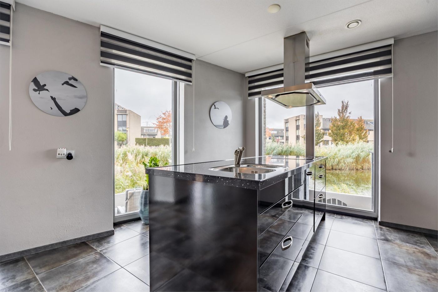Appartement te koop: Olijfhout 19, Barendrecht