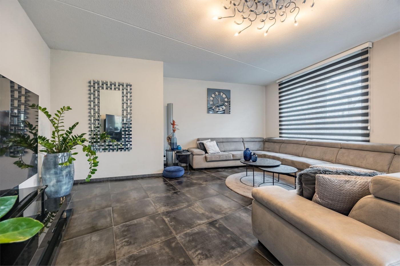 Appartement te koop: Olijfhout 19, Barendrecht