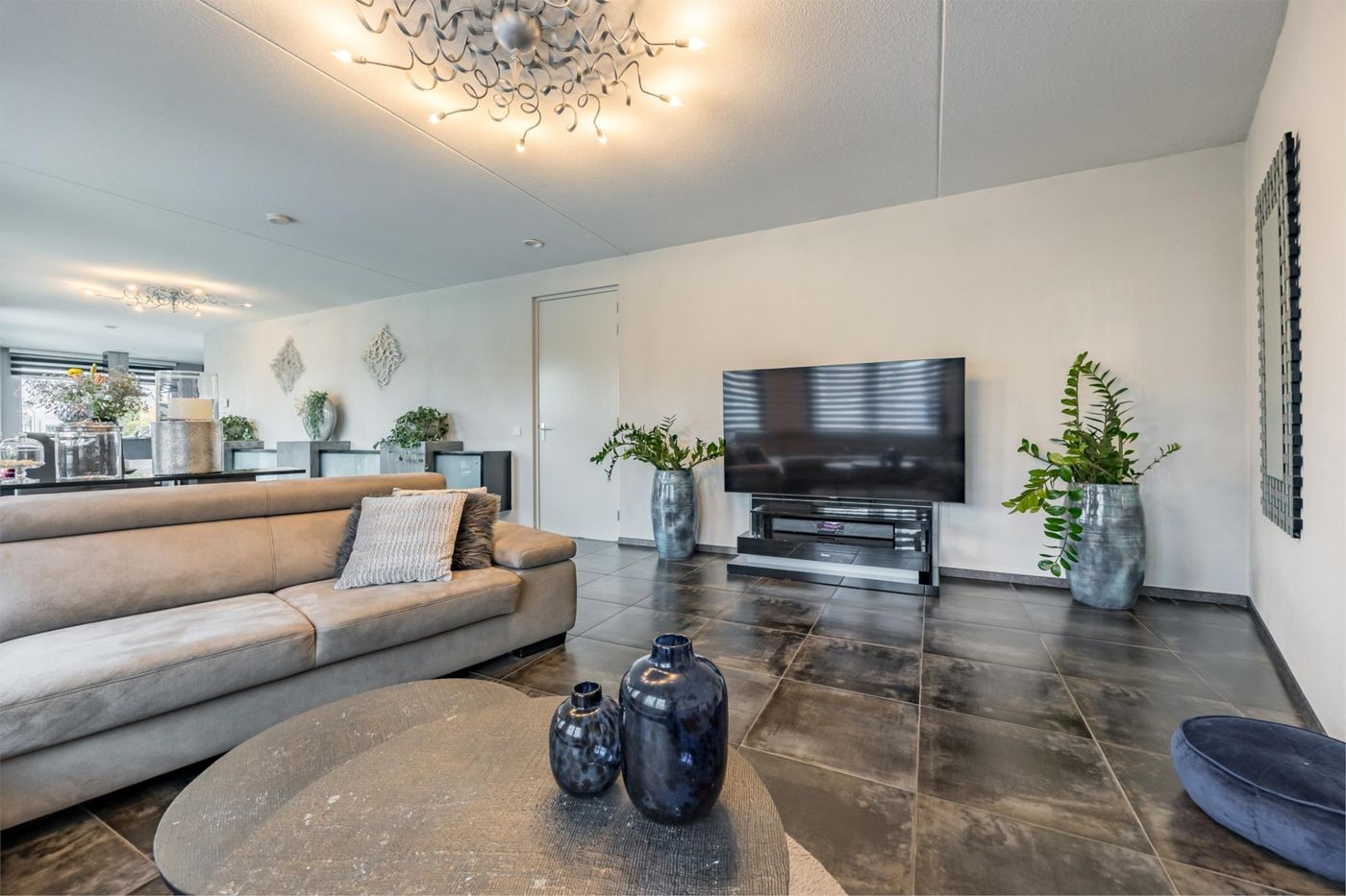 Appartement te koop: Olijfhout 19, Barendrecht