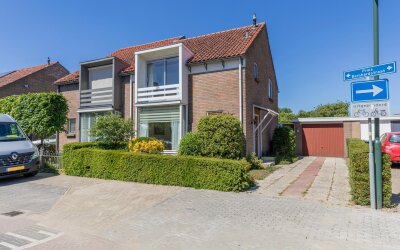 Prins Bernhardstraat 9