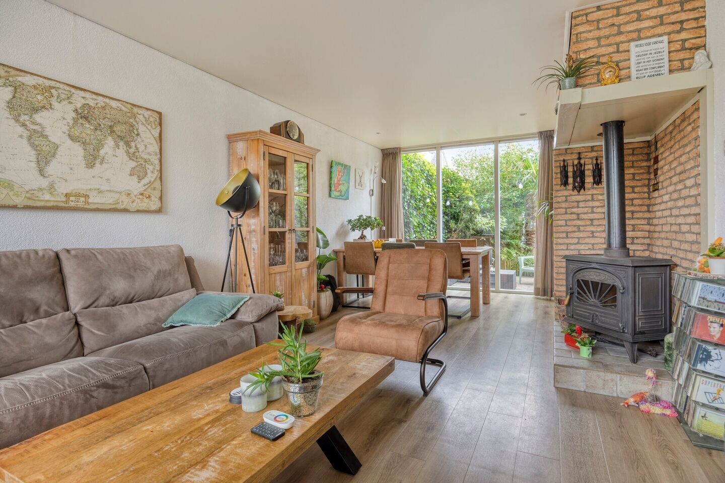 Tussenwoning te koop: Johannes Postlaan 6, Heerjansdam