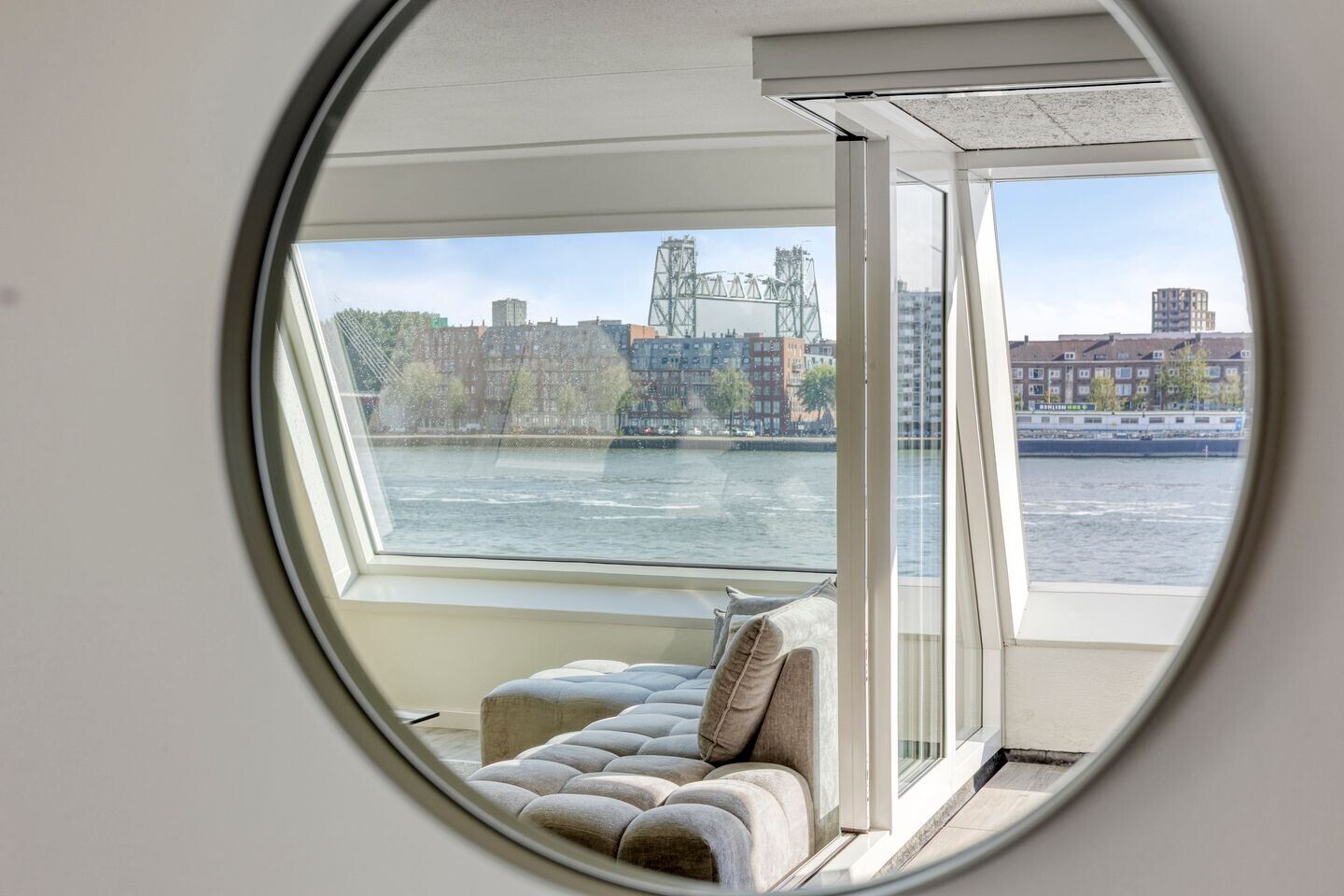 Appartement te koop: Oosterkade 49, Rotterdam