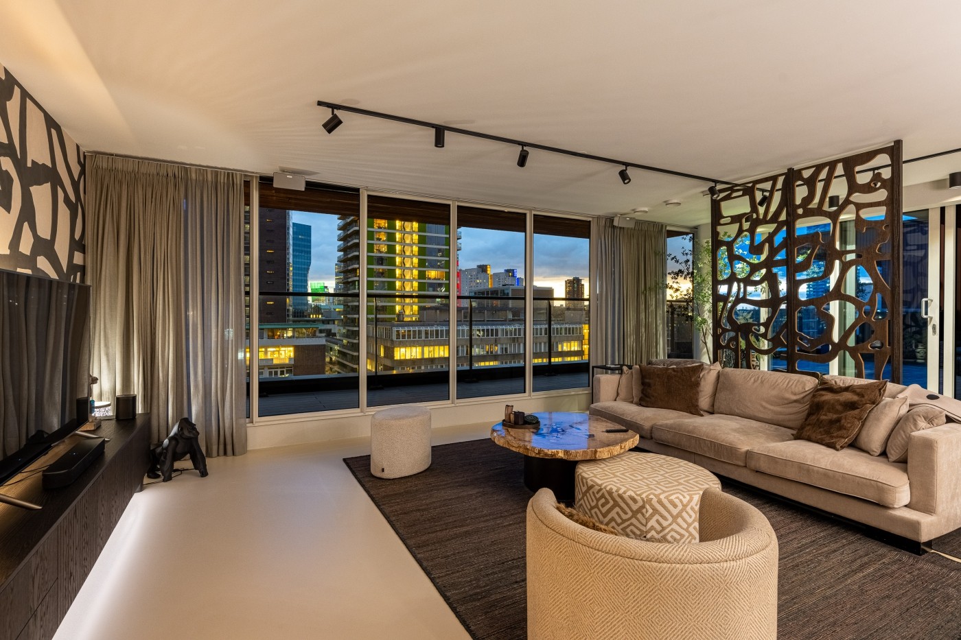 Appartement te koop: Wijnhaven 83A, Rotterdam