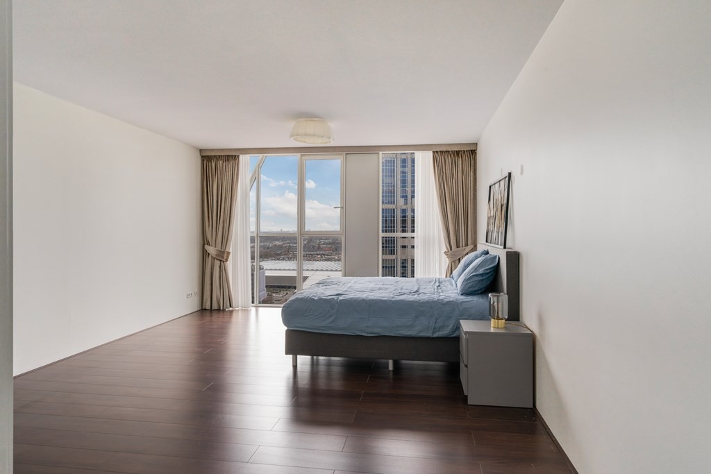 Appartement te huur: Kruisplein 430, Rotterdam