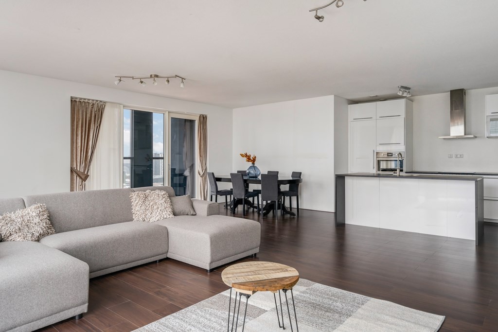 Appartement te huur: Kruisplein 430, Rotterdam