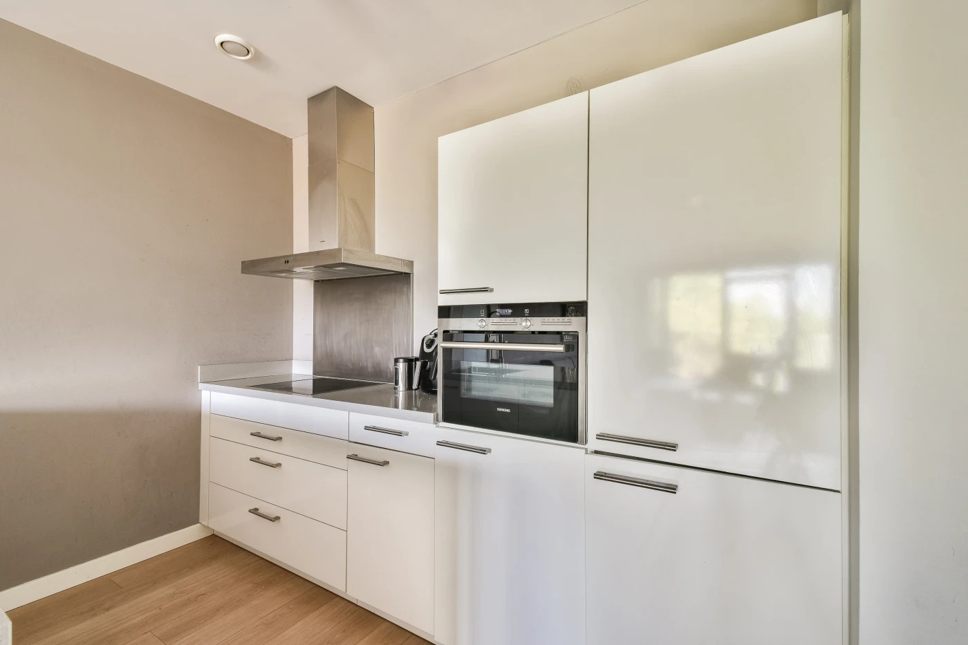 Appartement te koop: Kruisplein 542, Rotterdam