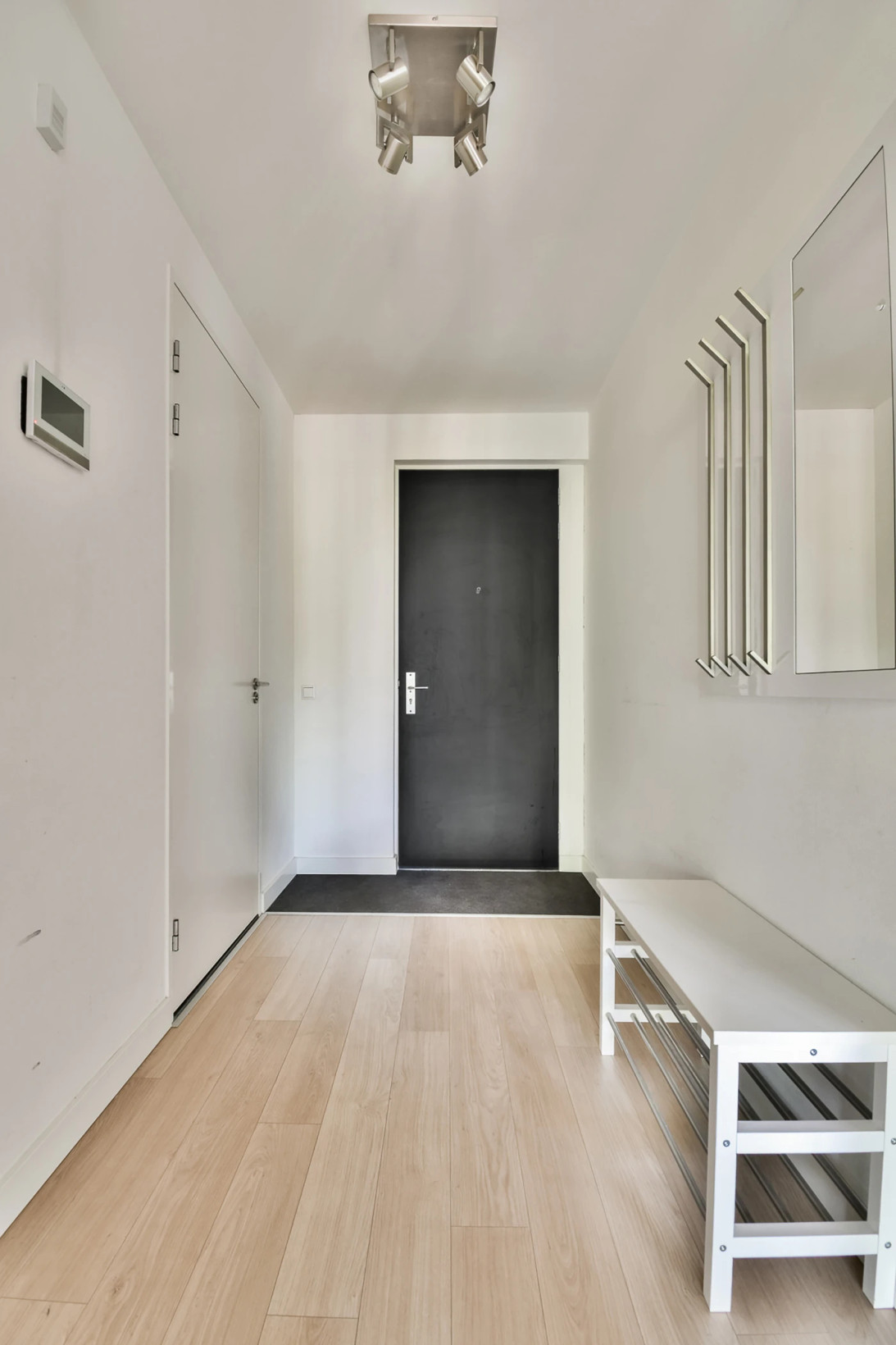 Appartement te koop: Kruisplein 542, Rotterdam