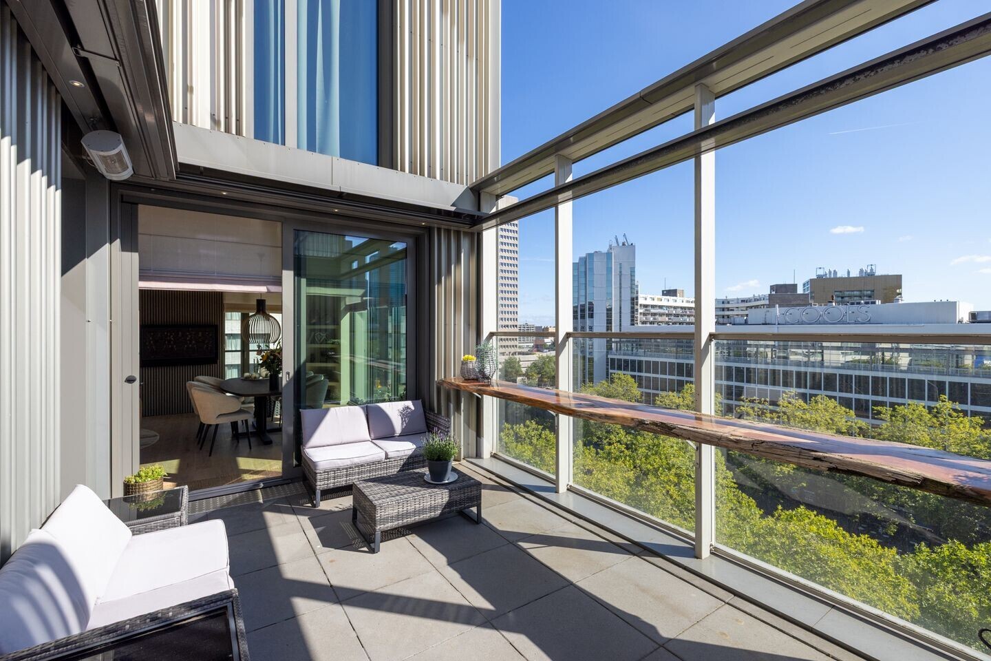 Appartement te koop: Kruiskade 2H, Rotterdam