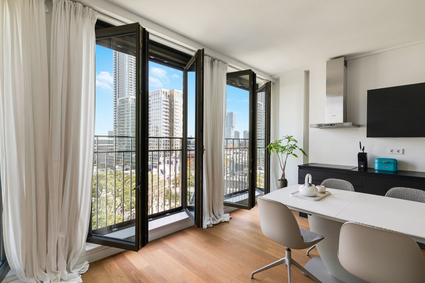 Appartement te koop: Van Vollenhovenstraat 3-805, Rotterdam