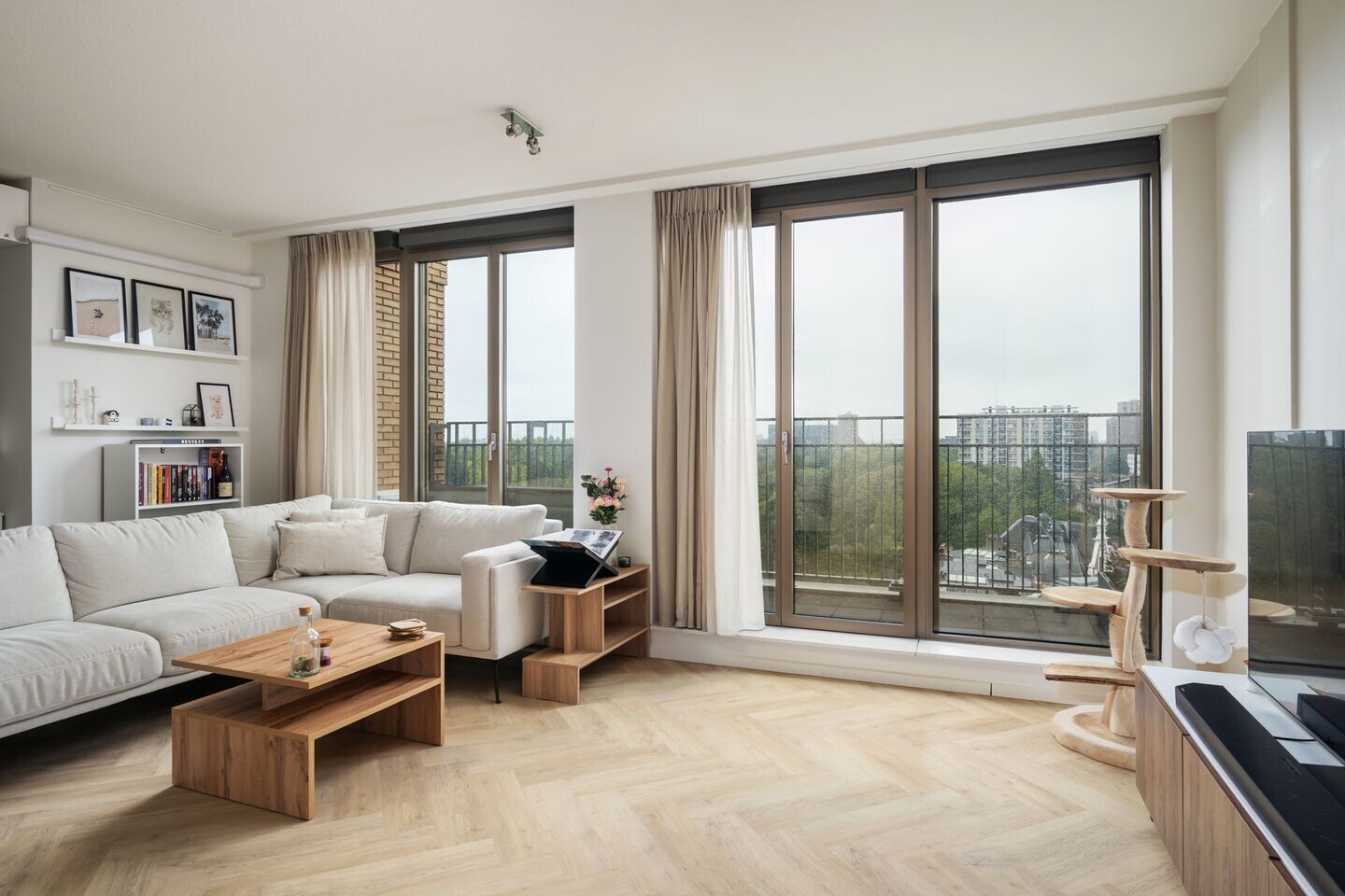 Appartement te koop: Van Vollenhovenstraat 3-909, Rotterdam