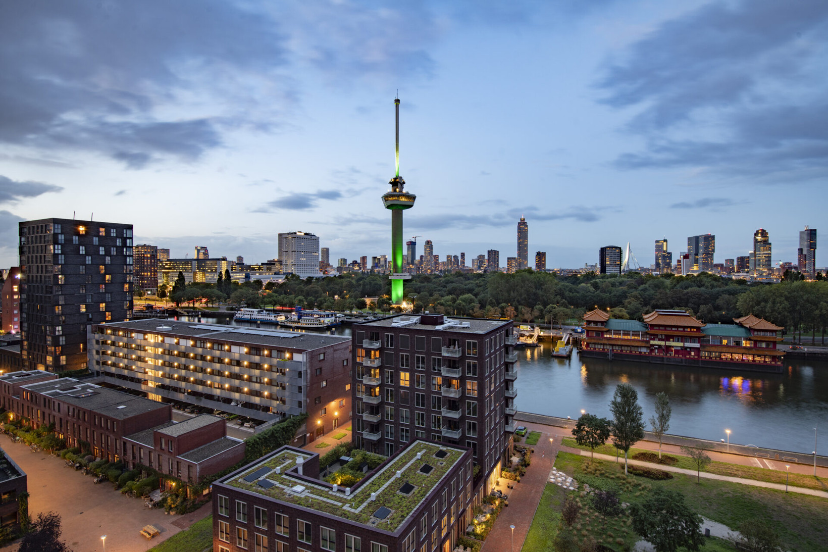 Appartement te koop: Sint-Jobskade 702, Rotterdam