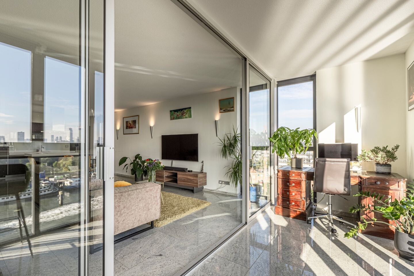 Appartement te koop: Müllerkade 241, Rotterdam