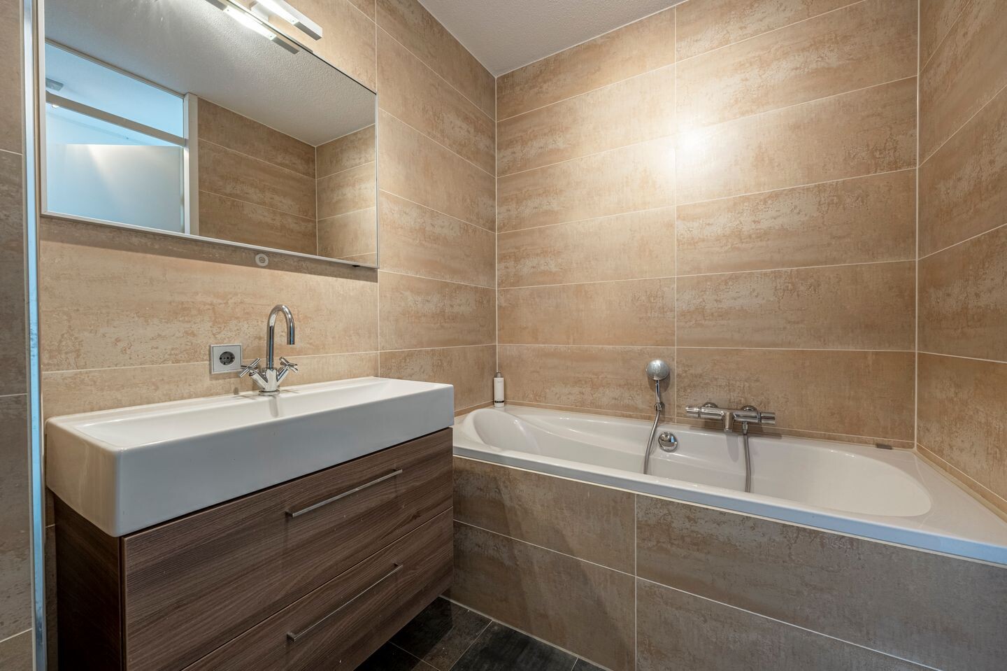 Appartement te koop: Müllerkade 241, Rotterdam