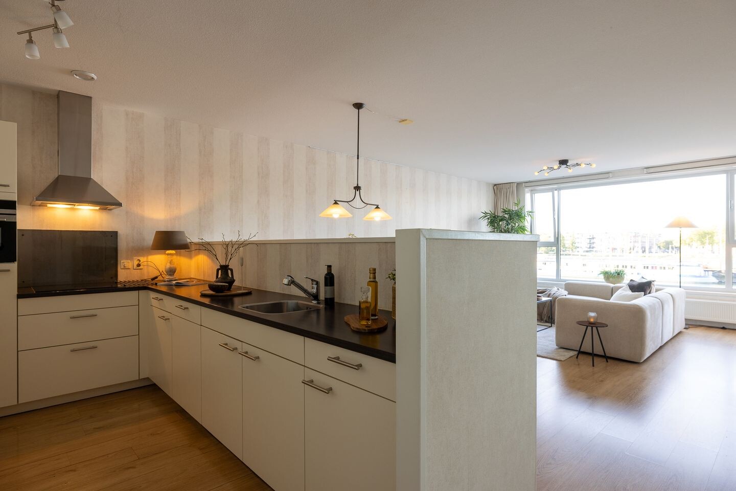 Appartement te koop: Kratonkade 604, Rotterdam
