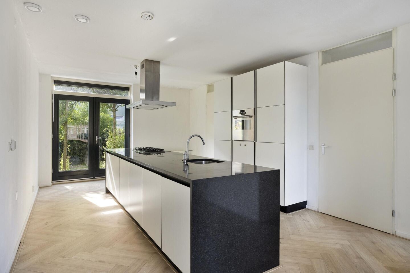 Tussenwoning te koop: Betje Wolffstraat 46, Rotterdam