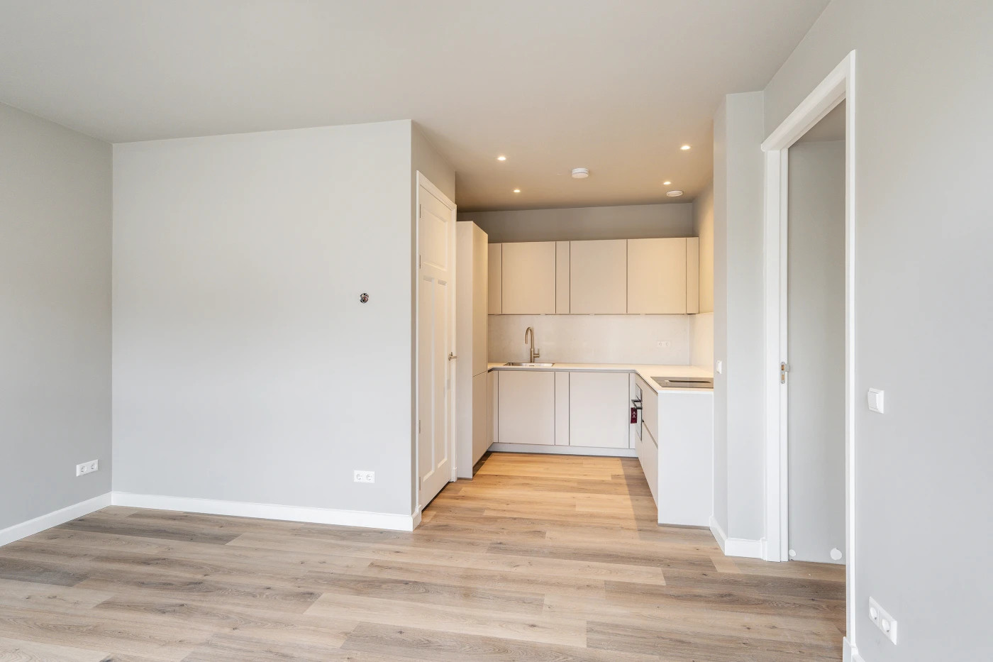 Appartement te koop: Rusthoflaan 59B, Rotterdam
