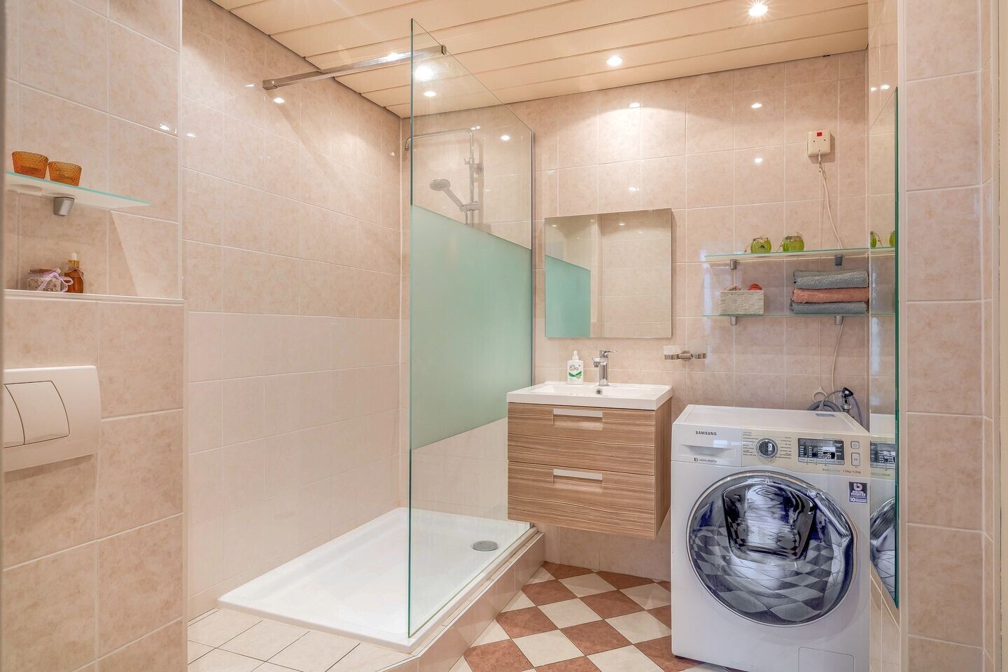 Appartement te koop: Navanderstraat 8B, Rotterdam