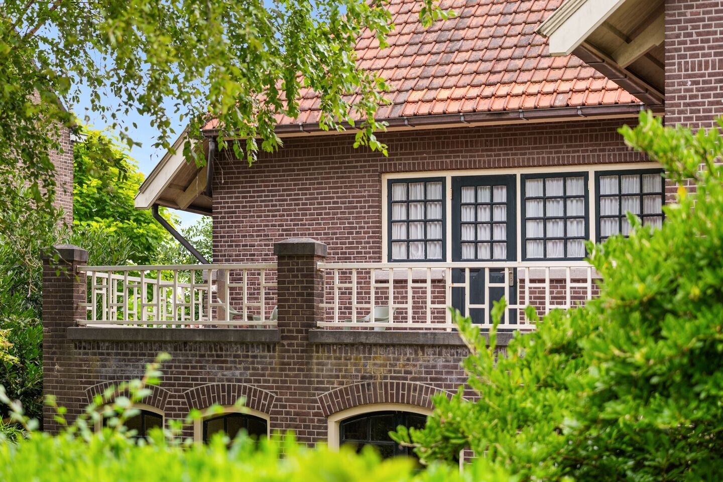 Vrijstaande woning te koop: Delftweg 10, Rotterdam