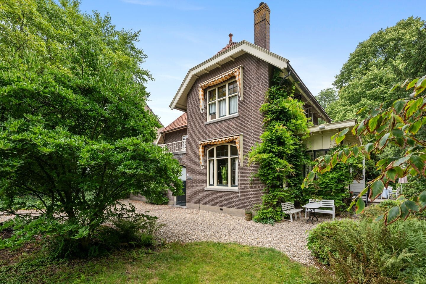 Vrijstaande woning te koop: Delftweg 10, Rotterdam