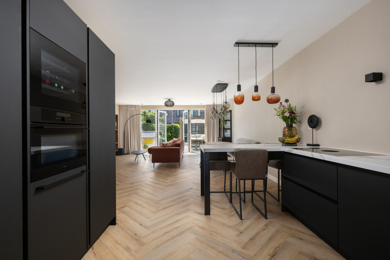 Tussenwoning te koop: Zestienhovensekade 156H, Rotterdam