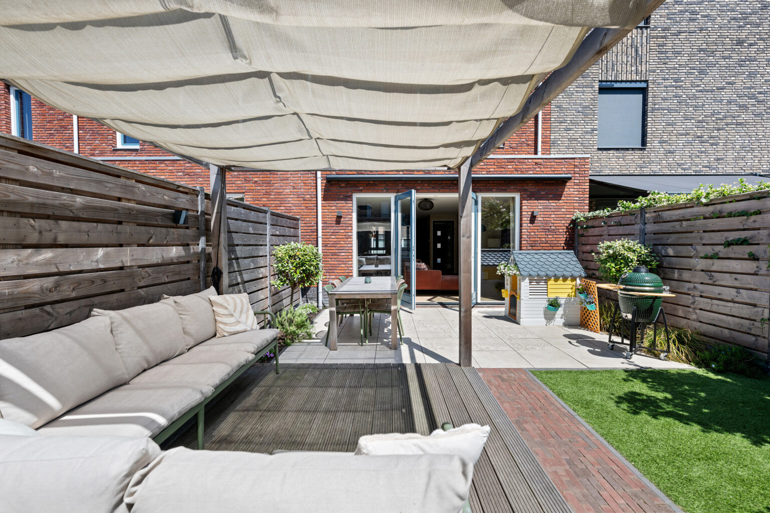Tussenwoning te koop: Zestienhovensekade 156H, Rotterdam