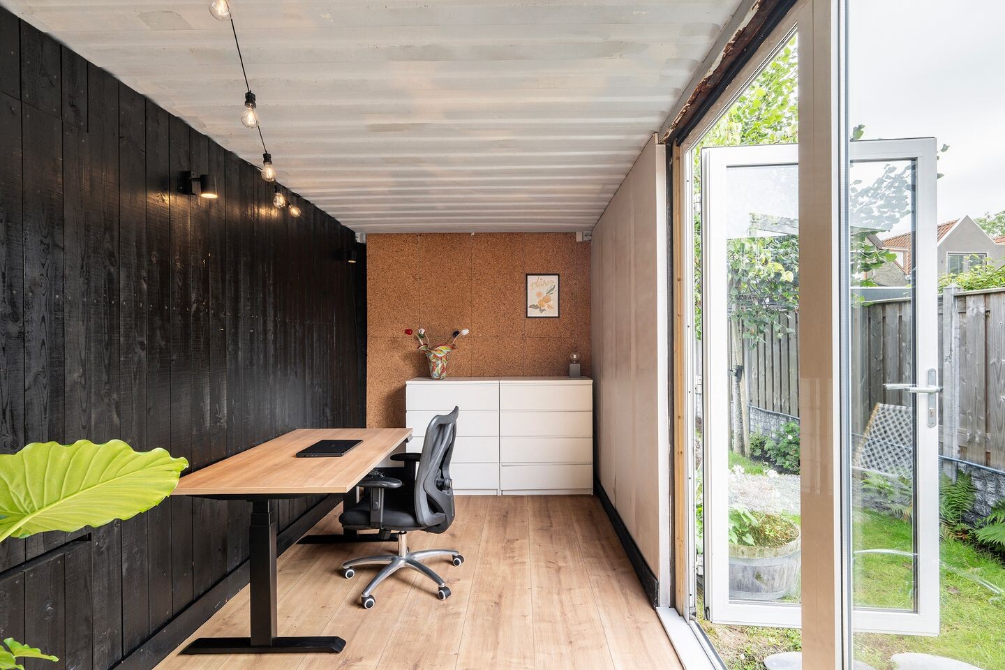 Tussenwoning te koop: Oude Kleiweg 23, Rotterdam