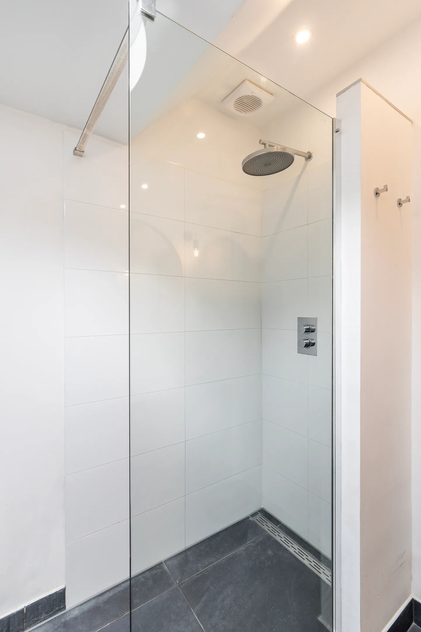 Tussenwoning te koop: Oude Kleiweg 23, Rotterdam