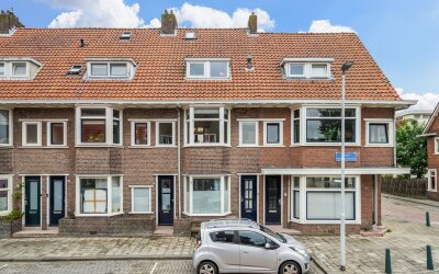Pieter van. 4-A
