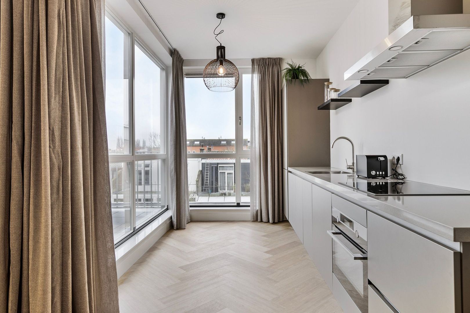 Appartement te huur: Willem de Zwijgerstraat 8D, Rotterdam