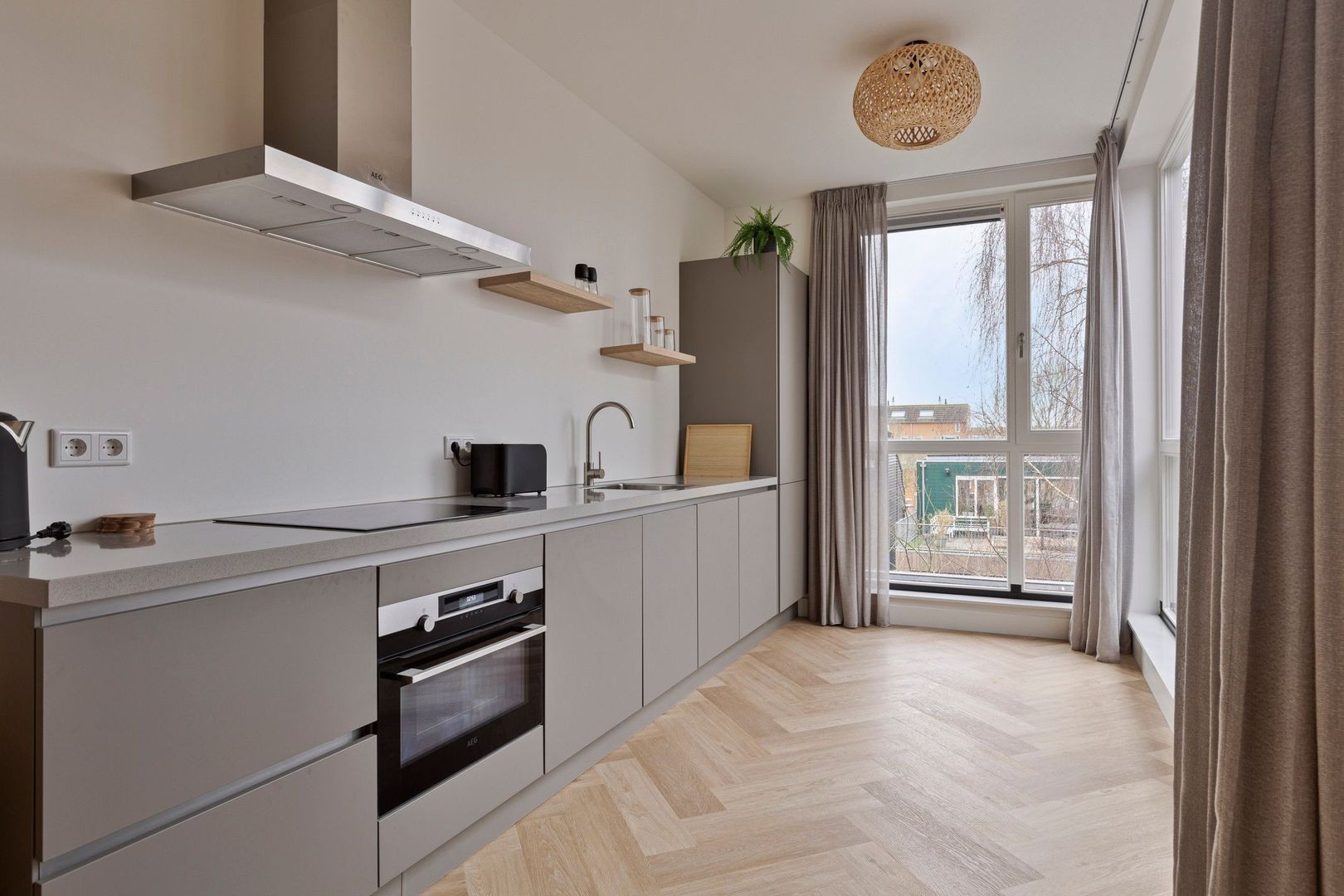 Appartement te huur: Willem de Zwijgerstraat 8F, Rotterdam