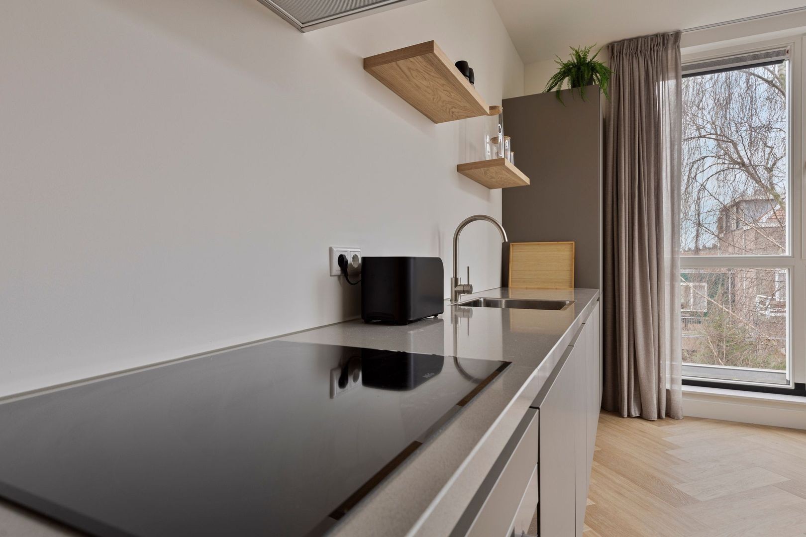 Appartement te huur: Willem de Zwijgerstraat 8F, Rotterdam